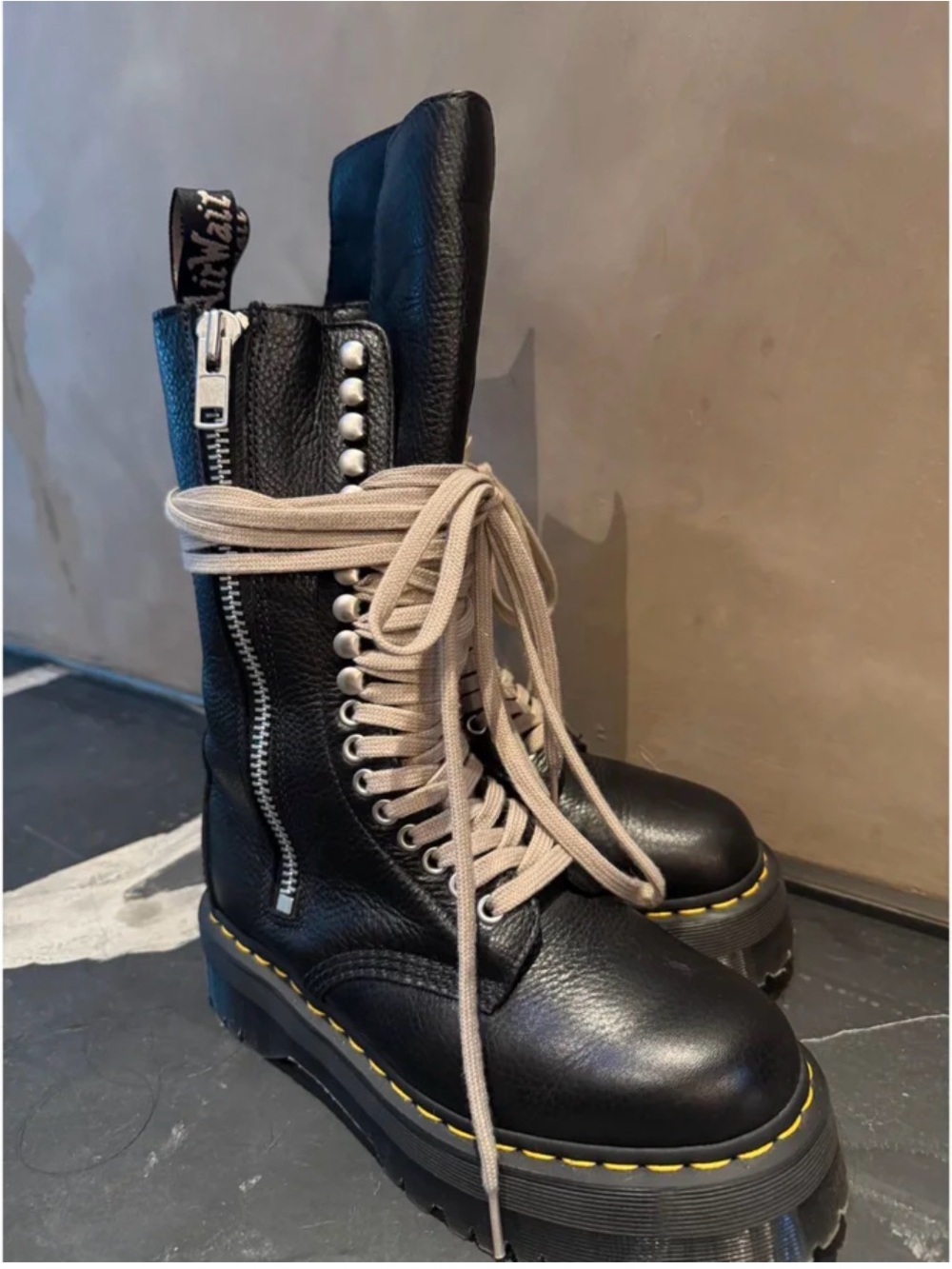 DR MARTENS X RICK OWENS Boots with Beige Laces sz 8 women - Picture 4 of 8